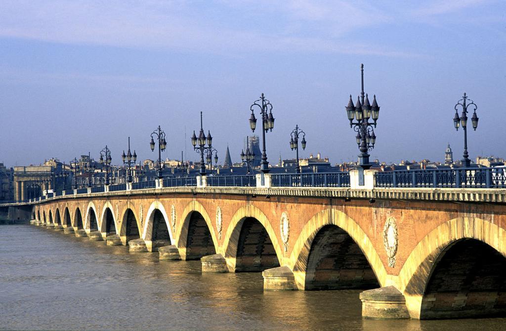 Ausone Beautiful Loft Apartment In Historical Center + Terrace And Parking Bordeaux Exterior photo