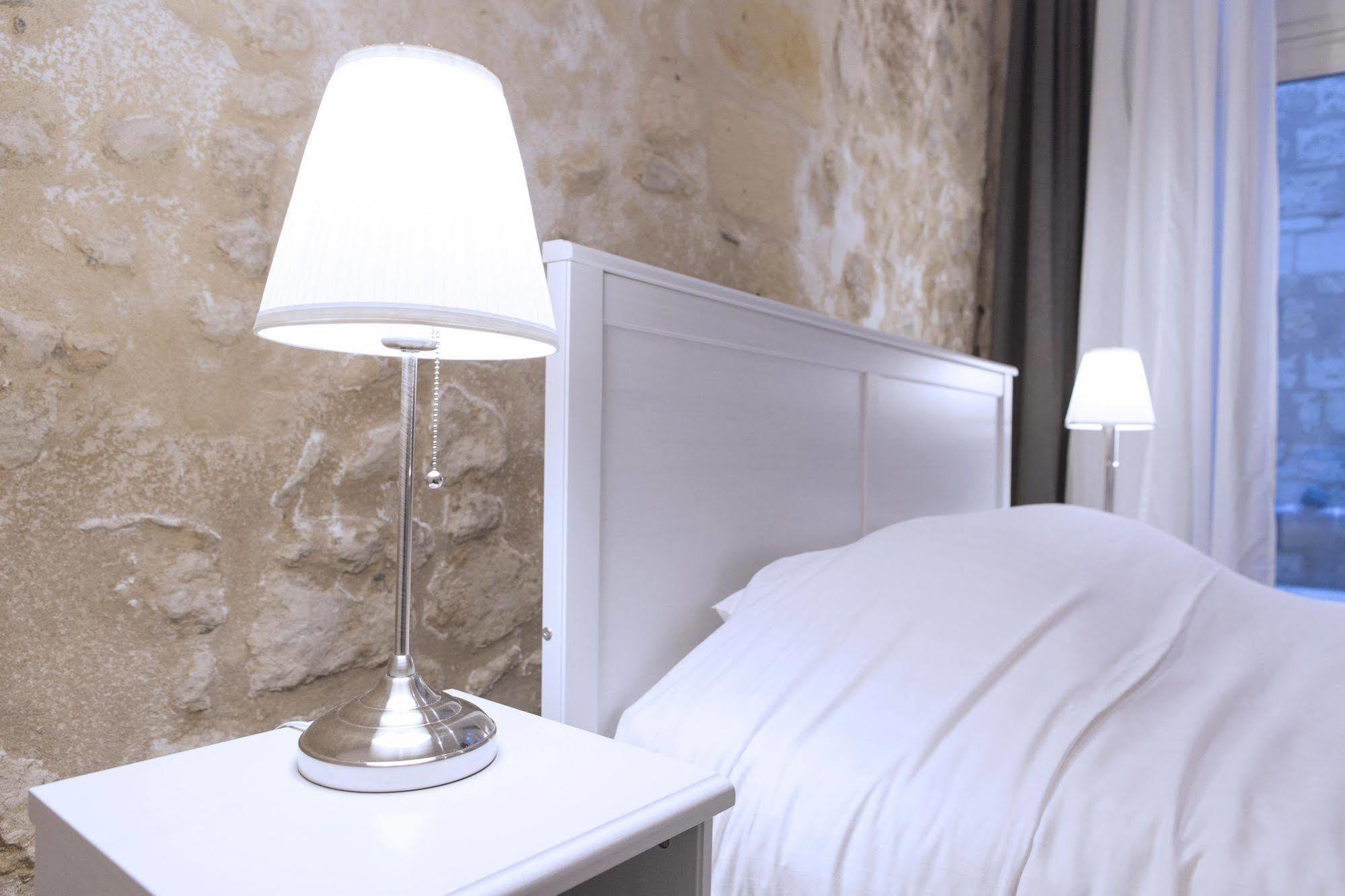 Ausone Beautiful Loft Apartment In Historical Center + Terrace And Parking Bordeaux Exterior photo