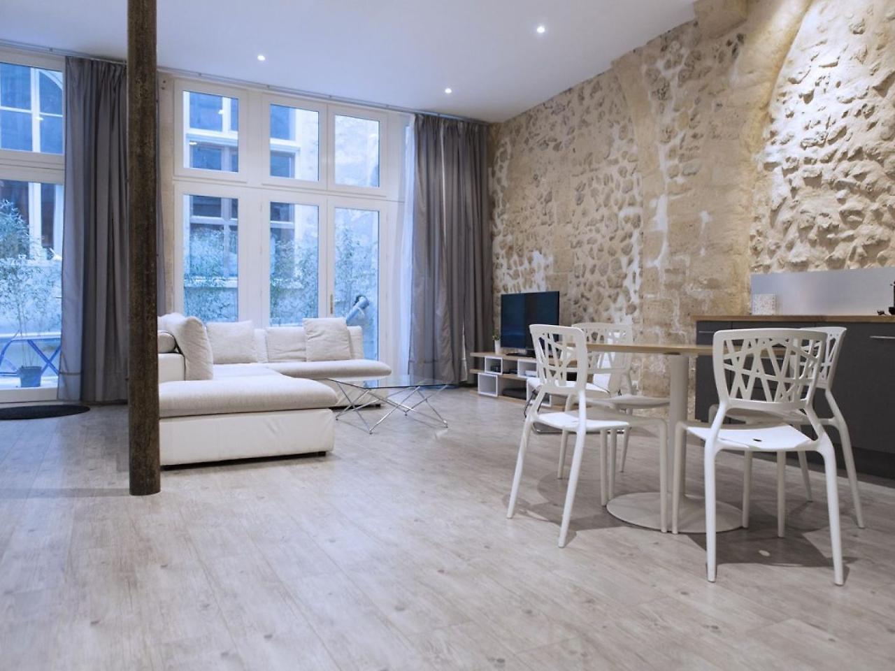 Ausone Beautiful Loft Apartment In Historical Center + Terrace And Parking Bordeaux Exterior photo